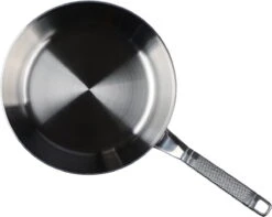 Saveur Selects Koekenpan Voyage - Tri-Ply RVS - ø 25 Cm - Zonder Anti-aanbaklaag -Keukengerei Winkel 1200x959 1