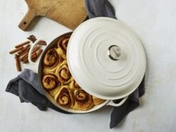 Le Creuset Braadpan Signature - Meringue - ø 26 Cm / 5.3 Liter 9 Le Creuset Braadpan Signature - Meringue - ø 26 Cm / 5.3 Liter -Keukengerei Winkel 5408scr 40903d0f5ef384a 4