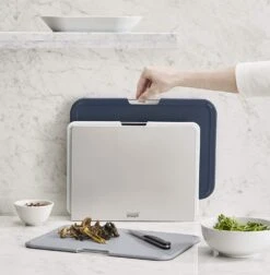 Joseph Joseph 3-delige Snijplankenset Met Houder - Nest Boards - Groot - Grijs -Keukengerei Winkel 81p8atniiRL. SL1500