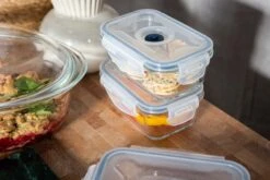 Sareva Vacuum Ovenschalen / Vershoudbakjes - Hittebestendig Glas - 3 Delige Set / 970 Ml + 1.7 Ltr -Keukengerei Winkel Crumble in ovenschaal en vershoudbakjes 4 2