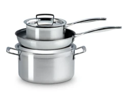 Le Creuset 3- Delige Pannenset 3-ply - RVS - Inductie - Koekenpan, Kookpan & Steelpan - Inclusief 2 Deksels -Keukengerei Winkel LC 20210610 ZS PS FS 53808000010050 005 1