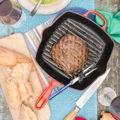 Le Creuset Grillpan Signature - Kersenrood - 26 X 26 Cm - Geëmailleerde Anti-aanbaklaag -Keukengerei Winkel Le Creuset Cerise 4 750px