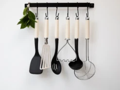 KitchenAid Soeplepel Core - Amandelwit -Keukengerei Winkel Productafbeeldingen CL 2023 03 09T144311.512