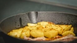 Blackwell Koekenpan - Gietijzer - ø 20 Cm - Zonder Anti-aanbaklaag 20 Blackwell Koekenpan - Gietijzer - ø 20 Cm - Zonder Anti-aanbaklaag -Keukengerei Winkel jh gietijzer 1 7