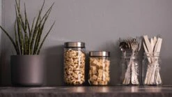 Sareva Voorraadpot - Glas / RVS Deksel - ø 9 Cm / 600 Ml 8 Sareva Voorraadpot - Glas / RVS Deksel - ø 9 Cm / 600 Ml -Keukengerei Winkel sfeer 4 1